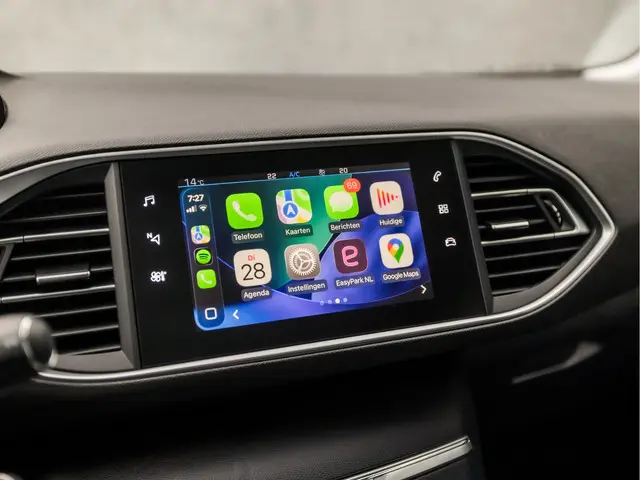 Peugeot 308 SW 1.2 PureTech Sport 2020 Benzine 8