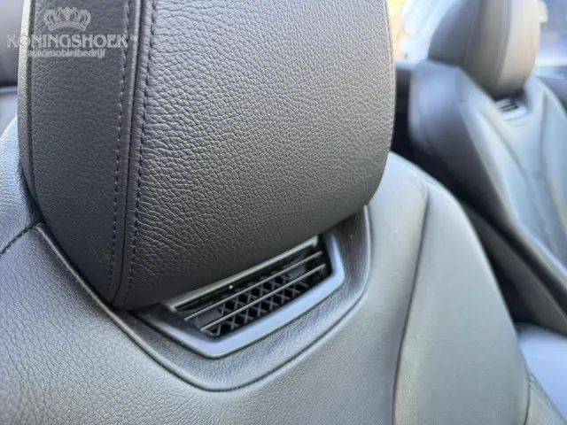 BMW 4 Serie Cabrio 428i High Executive 2015 Benzine 8