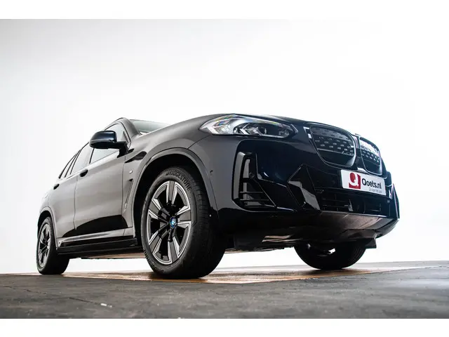 BMW iX3 Executive 80 kWh 2023 Elektrisch 39