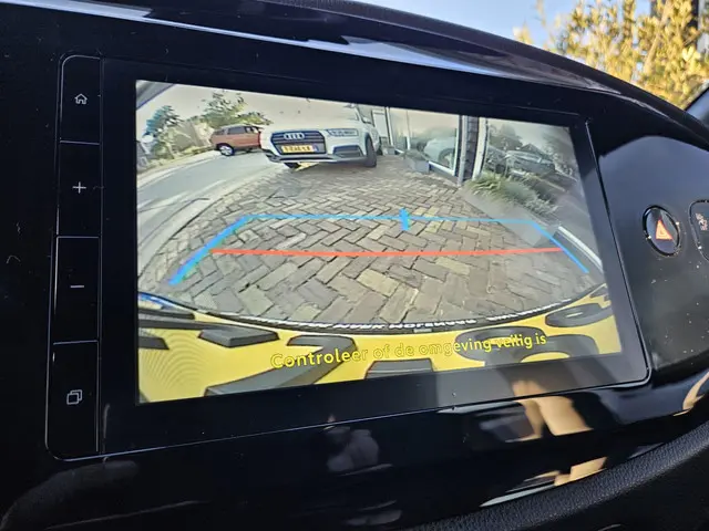 Toyota Aygo X 1.0 VVT-i S-CVT Play,Automaat 2025 Benzine 28