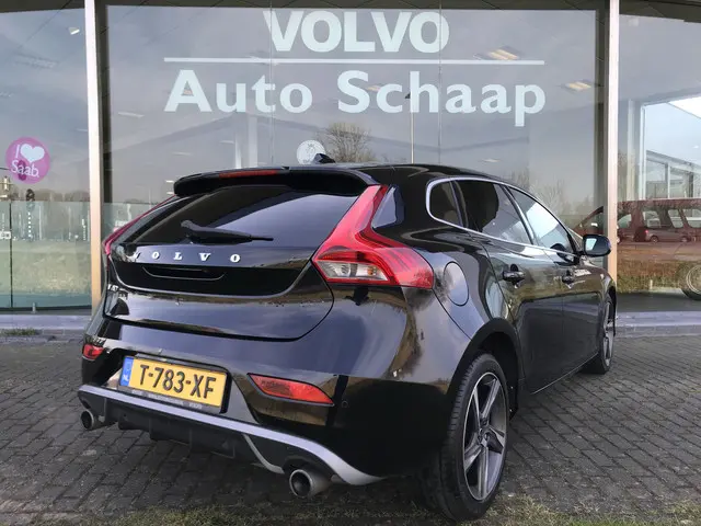 Volvo V40 1.6 T3 R-Design 2013 Benzine 5