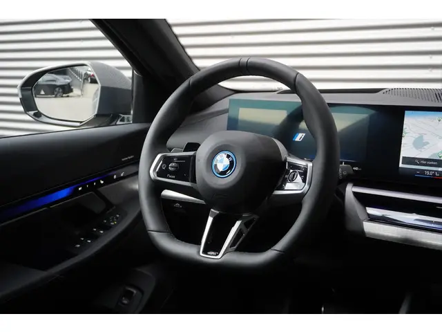 BMW i5 Touring eDrive40 2025 Elektrisch 28