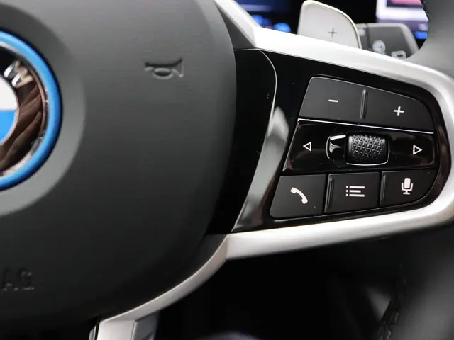 BMW 3 Serie Touring 330e 2024 Hybride Benzine 14