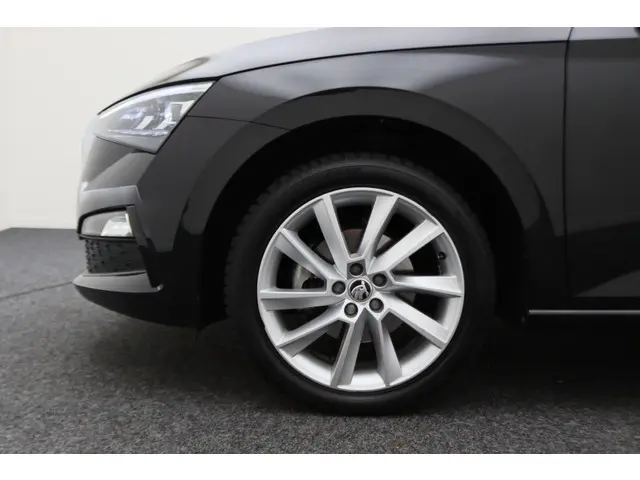 Škoda Scala 1.0 TSI DSG Sport Business 2023 Benzine 24