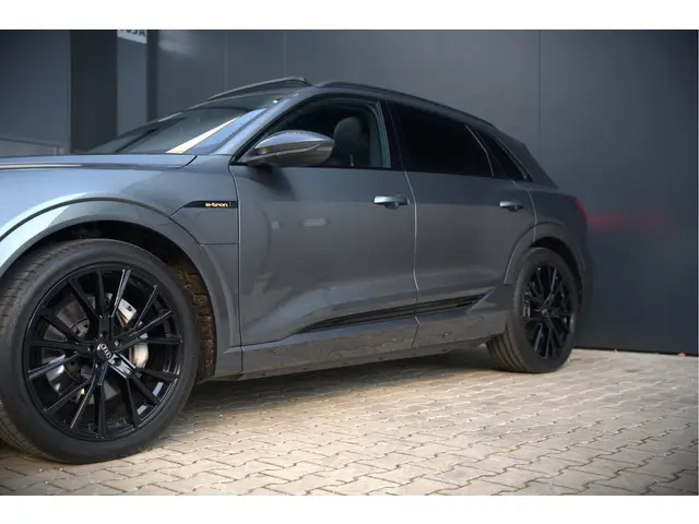 Audi e-tron 50 quattro S edition 71 kWh 2020 Elektrisch 13