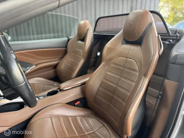 Ferrari California 3.9 T HELE 2016 Benzine 18