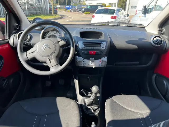 Citroën C1 1.0 First Edition *Airco*Garantie 2012 Benzine 12