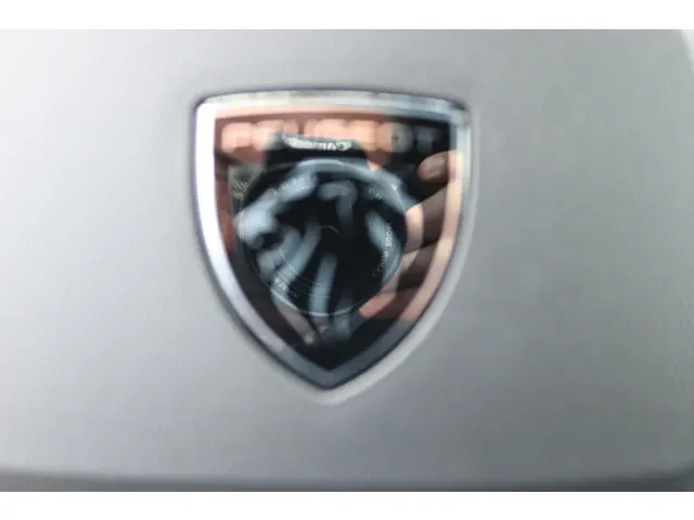 Peugeot 5008 HYBRID 145 ALLURE 2025 Hybride Benzine 16
