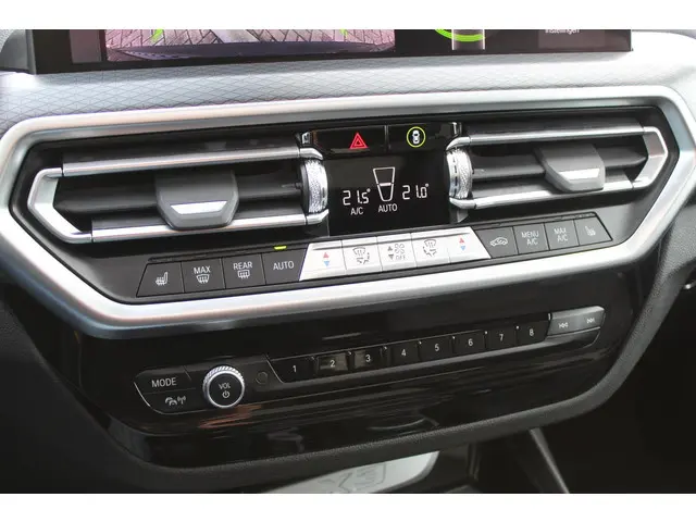 BMW X3 xDrive30e High Executive 2022 Hybride Benzine 18