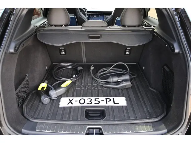 Lynk & Co 01 1.5 2024 Hybride Benzine 7