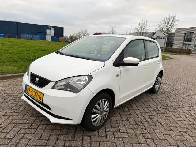 SEAT Mii 1.0 Style Chic 2012 Benzine 2