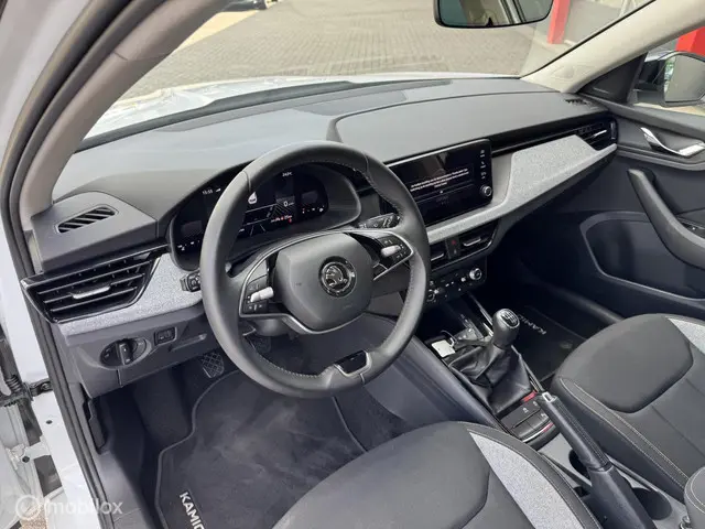 Škoda Kamiq 1.5 TSI ACT Sport Business 2024 Benzine 14