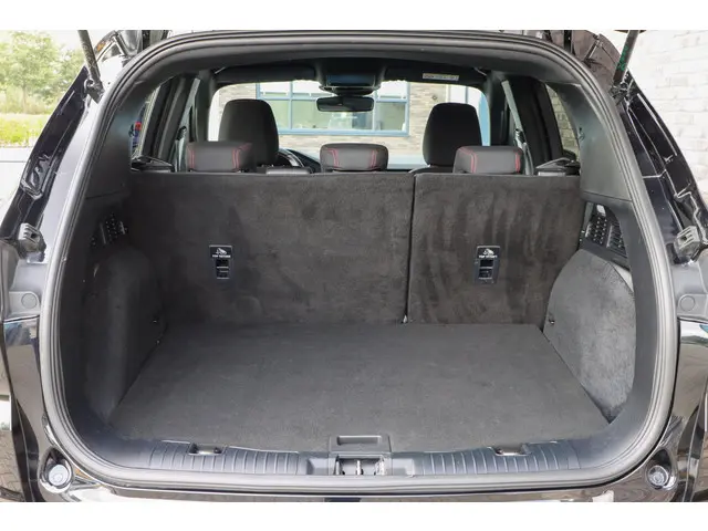 Ford Kuga 2.5 PHEV ST-Line 2021 Hybride Benzine 13