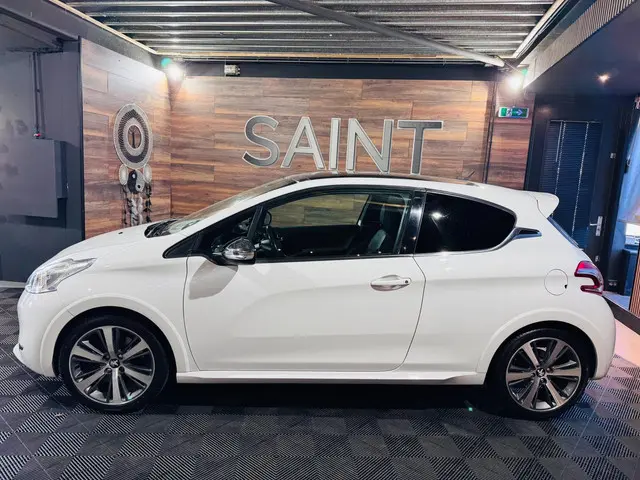Peugeot 208 1.6 THP XY 2013 Benzine 20