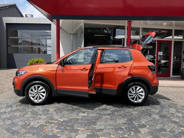 Volkswagen T-Cross 1.0 TSI Life 2021 Benzine 24