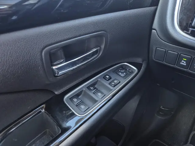 Mitsubishi Outlander 2.4 PHEV Pure+ 2020 Hybride Benzine 19