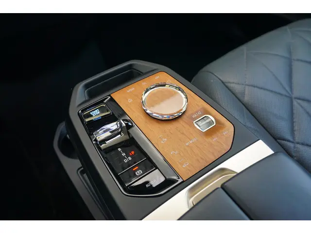 BMW iX xDrive50 2022 Elektrisch 14