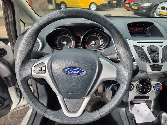 Ford Fiesta 1.25 Limited 2012 Benzine 10