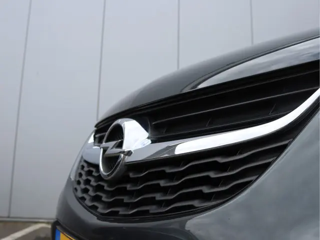 Opel KARL 1.0 Rocks Online Edition 2018 Benzine 10