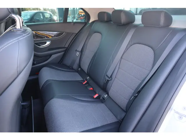 Mercedes-Benz C-Klasse 250 Ambition 2015 Benzine 5
