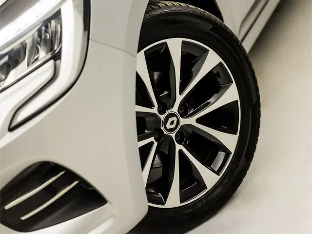 Renault Clio 1.0 TCe Sport 2020 Benzine 12