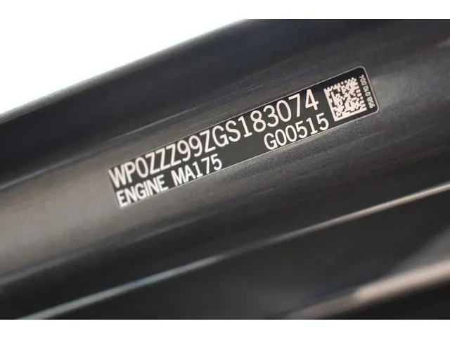 Porsche 911 3.8 GT3 2015 Benzine 75