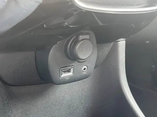 Peugeot 108 1.0 e-VTi Allure 2018 Benzine 21