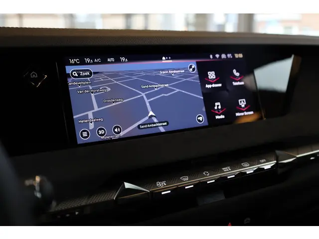 DS DS 4 e-Tense 225 'Etoile' 2024 Hybride Benzine 29