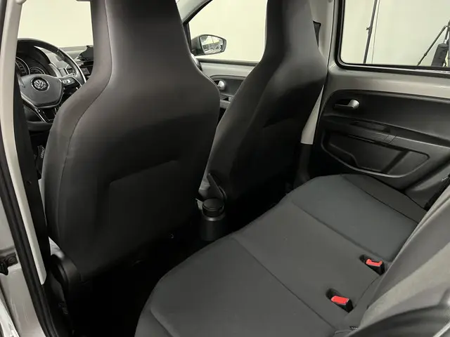 Volkswagen up! 1.0 BMT move up! 2019 Benzine 10