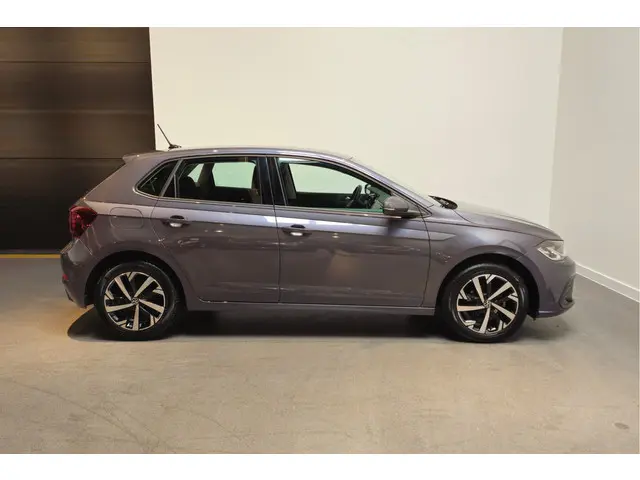 Volkswagen Polo 1.0 TSI Life Business 2024 Benzine 6