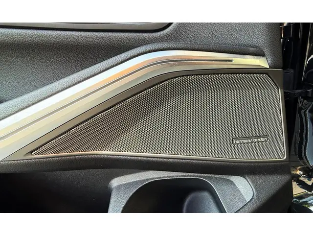 BMW 3 Serie 330i High Executive M Line 2019 Benzine 12