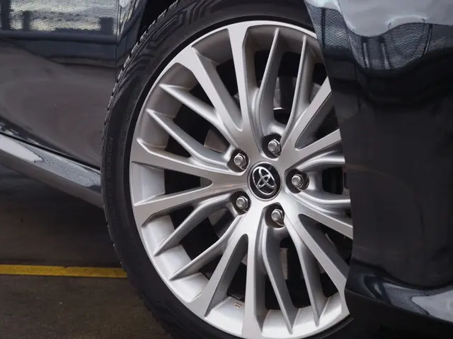 Toyota Camry 2.5 Hybrid Premium 2020 Hybride Benzine 9