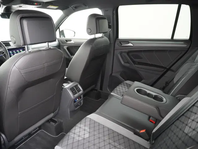 Volkswagen Tiguan 1.5 TSI R-Line Business 2024 Benzine 19