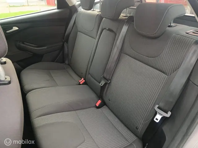 Ford Focus Wagon 1.0 EcoBoost Titanium 2013 Benzine 18