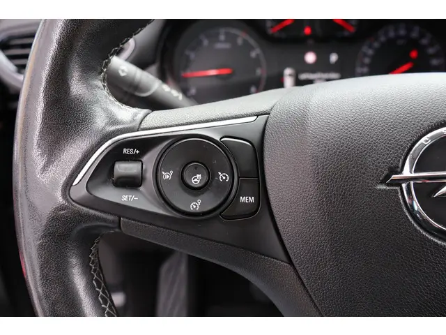 Opel Crossland 1.2 Turbo GS Line 2021 Benzine 23