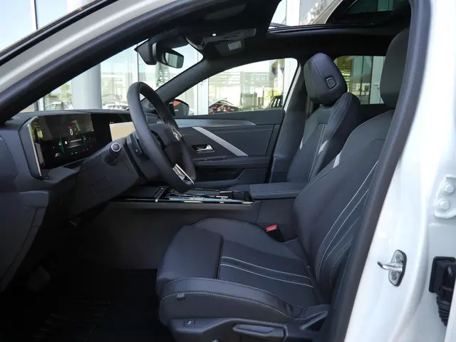 Opel Astra 1.2 Turbo GS 2025 Benzine 10