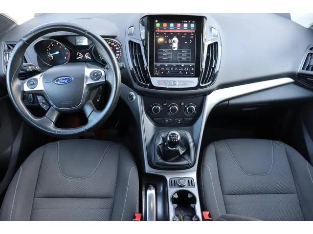 Ford Kuga 1.5 Trend org.nl trekhaak 2016 Benzine 9