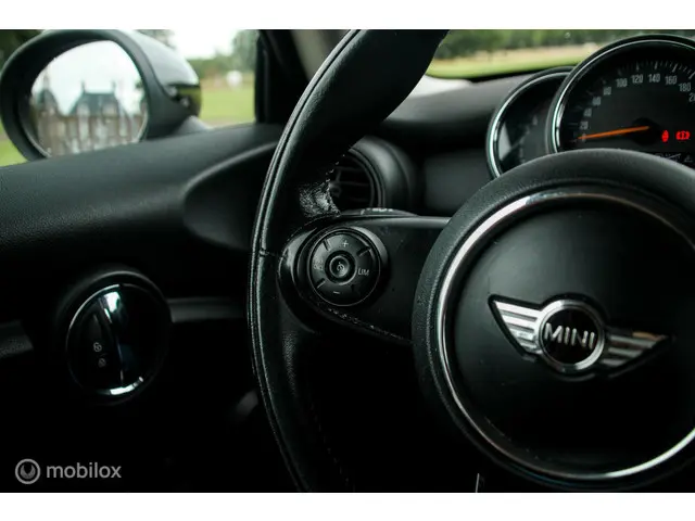 MINI One Mini 1.2 Business 2016 Benzine 19