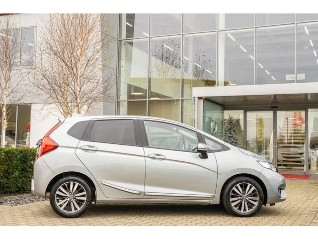 Honda Jazz 1.3i VTEC ELEGANCE 2017 Benzine 53