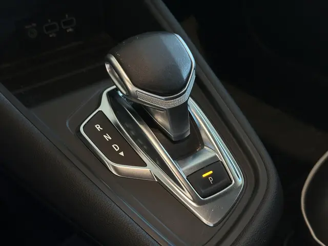 Renault Captur 1.3 TCe 140 Intens 2021 Benzine 27