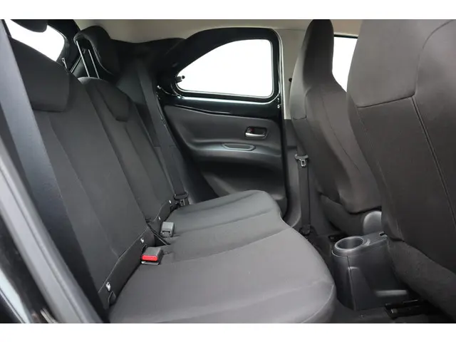 Toyota Aygo X 1.0 VVT-i S-CVT PLAY 2023 Benzine 17
