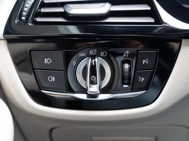 BMW 5 Serie Sedan 520i 2019 Benzine 20