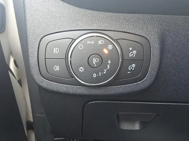 Ford Fiesta 1.0 EcoBoost Hybrid ST-Line X 2021 Benzine 17