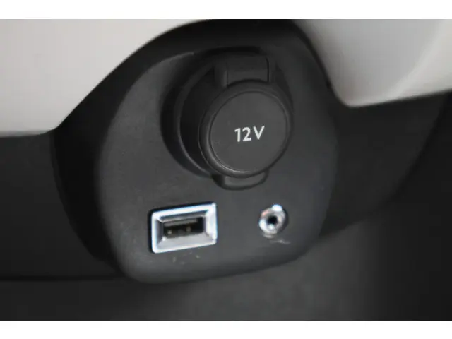 Toyota Aygo 1.0 VVT-i x-wave Cabrio 2015 Benzine 39