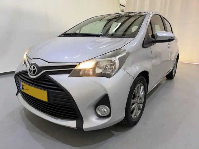 Toyota Yaris HB 1.0 VVt-i Aspiration 2015 Benzine 40