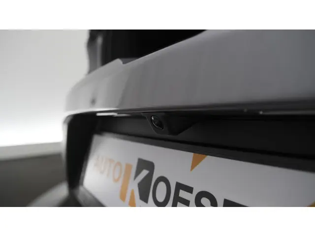 Citroën C4 X PureTech 130 EAT8 Plus 2023 Benzine 3