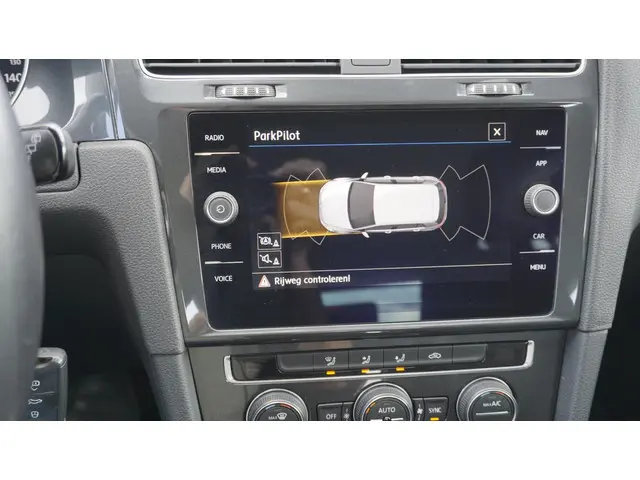 Volkswagen e-Golf E-DITION Ecc Airco 2020 Elektrisch 7