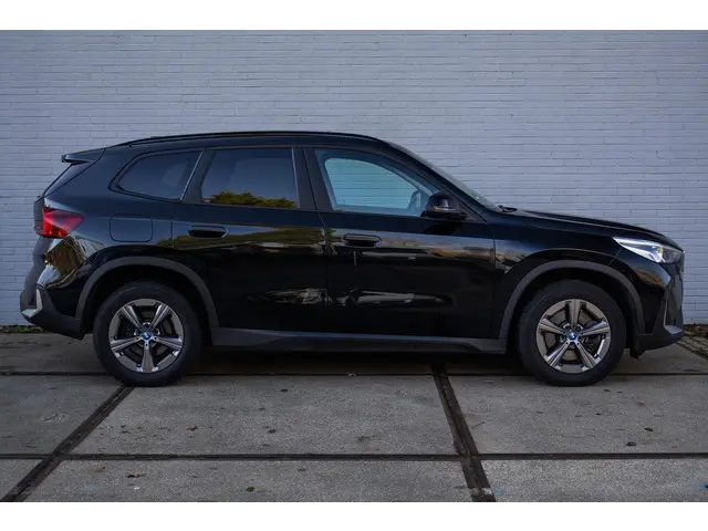 BMW X1 xDrive25e FACELIFT 2023 Hybride Benzine 6