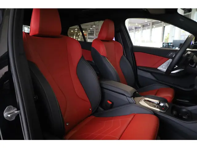 BMW 1 Serie 120 2025 Benzine 8