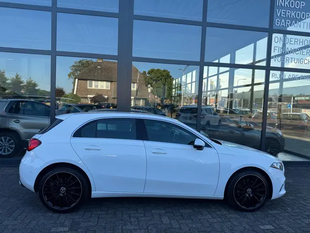 Mercedes-Benz A-Klasse 250 Premium 2018 Benzine 8